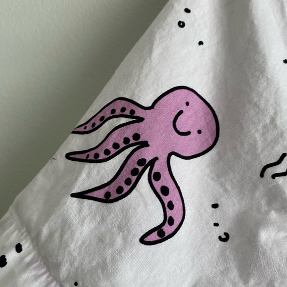 SOLD // Men's button up shirt - Picture 6 of 7